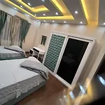 وسيط عقارى