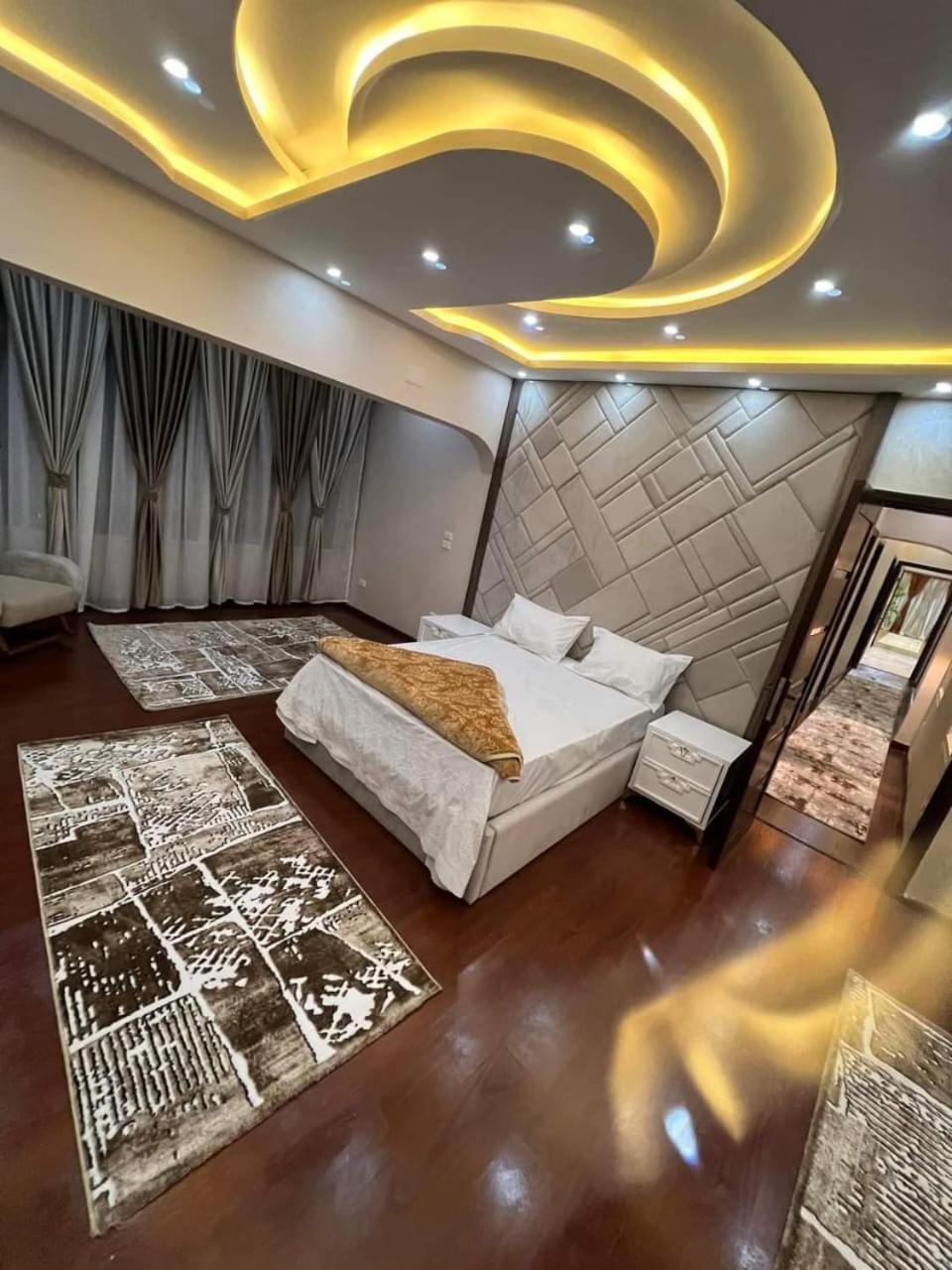 وسيط عقارى Apartment *